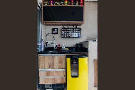 Apartamento à venda com 74m², 2 quartos e 2 vagasVaranda