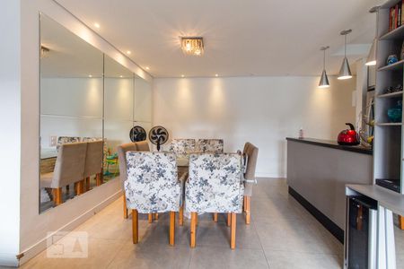 Apartamento à venda com 74m², 2 quartos e 2 vagasSala