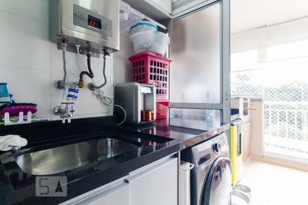 Apartamento à venda com 74m², 2 quartos e 2 vagasÁrea de serviço