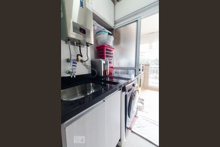 Apartamento à venda com 74m², 2 quartos e 2 vagasÁrea de serviço