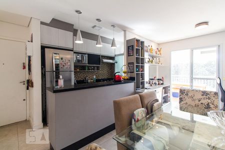 Apartamento à venda com 74m², 2 quartos e 2 vagasSala