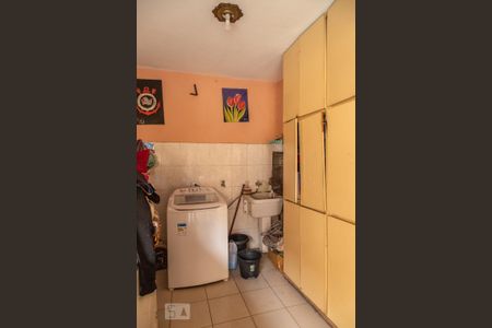 Casa à venda com 160m², 3 quartos e 4 vagasÁrea de Serviço