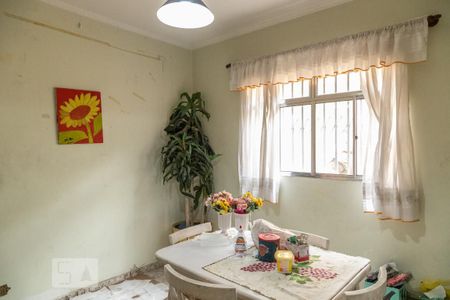 Casa à venda com 160m², 3 quartos e 4 vagasCopa