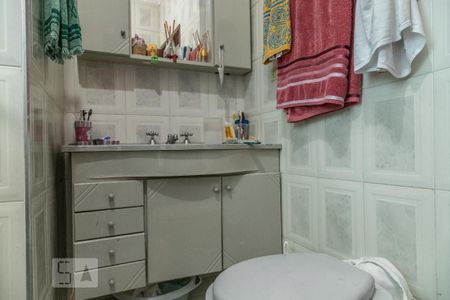 Casa à venda com 160m², 3 quartos e 4 vagasBanheiro da Suíte