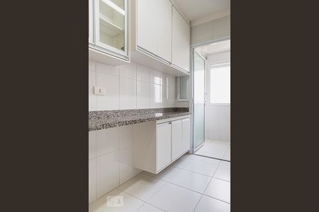 Apartamento à venda com 66m², 2 quartos e 2 vagas Apartamento à venda com 66m², 2 quartos e 2 vagasCozinha