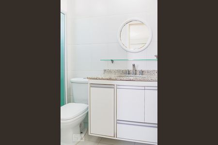 Apartamento à venda com 66m², 2 quartos e 2 vagas Apartamento à venda com 66m², 2 quartos e 2 vagasBanheiro da Suíte