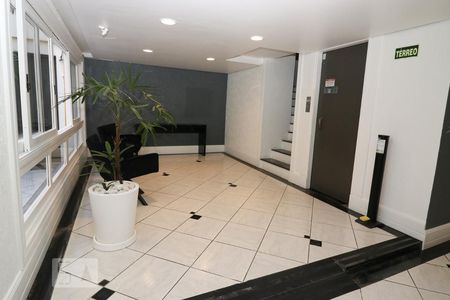 Apartamento à venda com 45m², 1 quarto e sem vaga Apartamento à venda com 45m², 1 quarto e sem vagaHall social