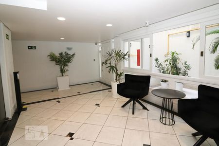 Apartamento à venda com 45m², 1 quarto e sem vaga Apartamento à venda com 45m², 1 quarto e sem vagaHall social