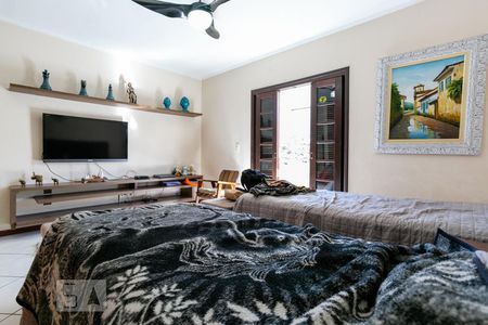 Casa à venda com 610m², 5 quartos e 6 vagasSuíte 2