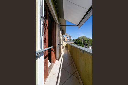 Casa à venda com 610m², 5 quartos e 6 vagasVaranda das suítes 2 e 3