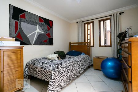 Casa à venda com 610m², 5 quartos e 6 vagasQuarto 2