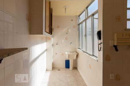 Apartamento à venda com 45m², 2 quartos e sem vagaCozinha e Área de Serviço
