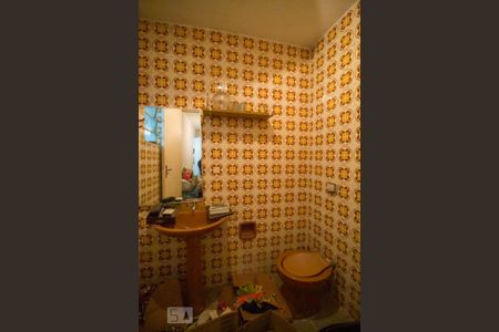 Casa à venda com 240m², 3 quartos e 1 vagaBanheiro de Serviço