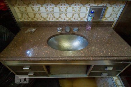 Casa à venda com 240m², 3 quartos e 1 vagaBanheiro da Suíte