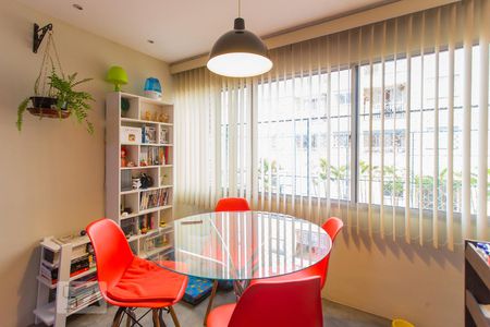 Sala de apartamento à venda com 2 quartos, 78m² em Vila Moinho Velho, São Paulo