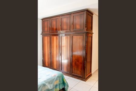 Casa à venda com 300m², 4 quartos e 7 vagasSuíte 2