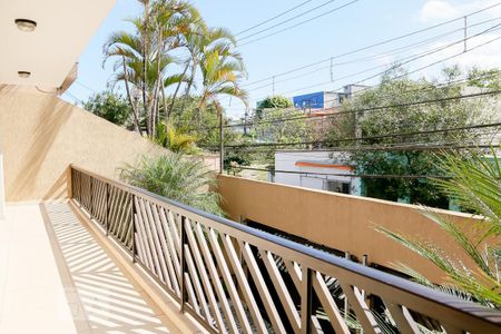 Sacada de casa à venda com 4 quartos, 300m² em Vila do Castelo, São Paulo
