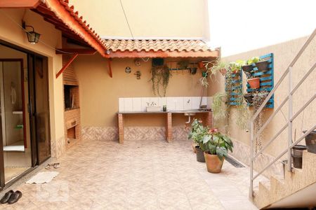 Casa à venda com 300m², 4 quartos e 7 vagasQuintal
