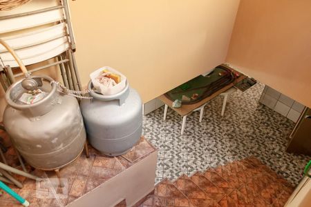 Casa à venda com 300m², 4 quartos e 7 vagasEscada Garagem