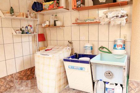 Casa à venda com 300m², 4 quartos e 7 vagasLavanderia