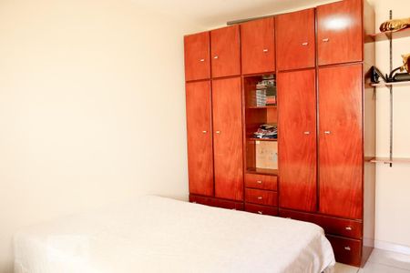 Casa à venda com 300m², 4 quartos e 7 vagasSuíte 4