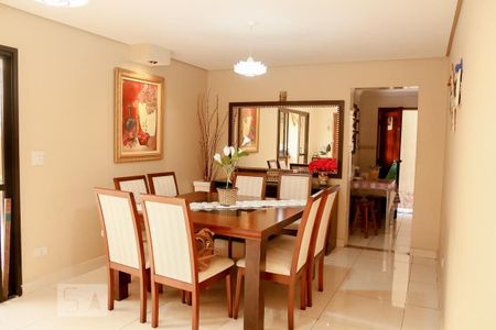 Casa à venda com 300m², 4 quartos e 7 vagasSala de Jantar