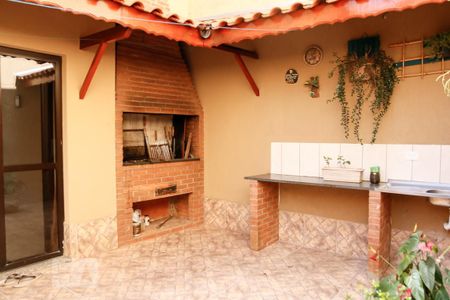 Casa à venda com 300m², 4 quartos e 7 vagasQuintal