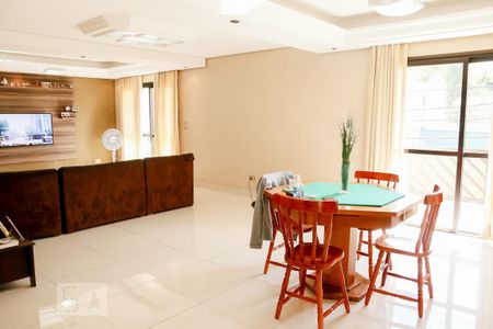 Sala de Jogos de casa à venda com 4 quartos, 300m² em Vila do Castelo, São Paulo