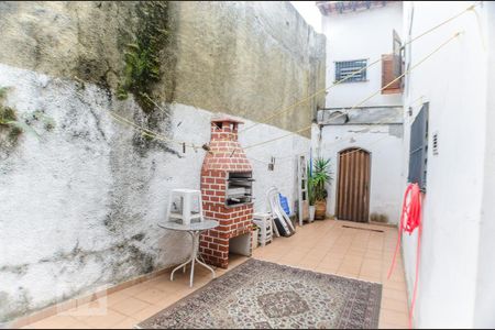 Casa à venda com 149m², 3 quartos e 4 vagasQuintal