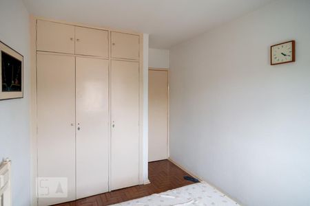 Casa à venda com 260m², 6 quartos e 2 vagasQuarto 3