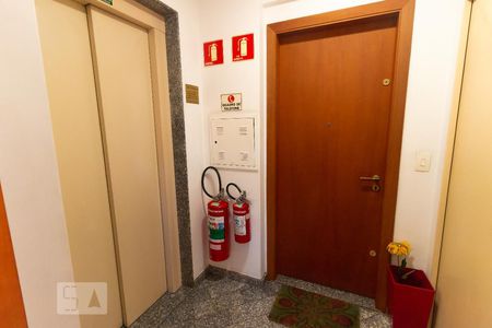 Apartamento à venda com 146m², 4 quartos e 3 vagasElevador de Serviços