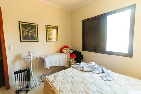 Apartamento à venda com 146m², 4 quartos e 3 vagasQuarto 4