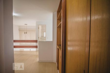 Apartamento para alugar com 46m², 1 quarto e 1 vagaSuíte - Armários