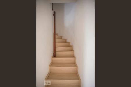 Apartamento para alugar com 46m², 1 quarto e 1 vagaEscadas