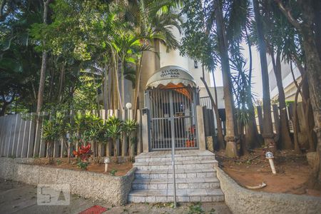 Apartamento para alugar com 46m², 1 quarto e 1 vagaFachada