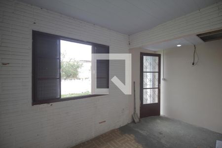 Sala de casa à venda com 2 quartos, 60m² em Guajuviras, Canoas