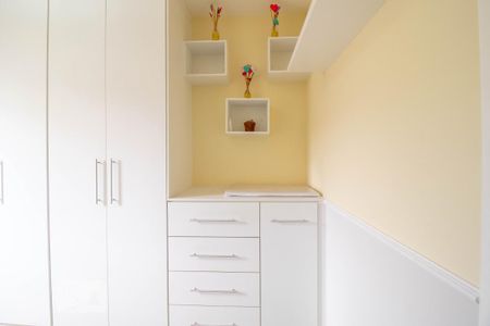 Apartamento à venda com 57m², 2 quartos e 1 vagaQuarto 2