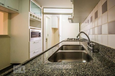 Apartamento à venda com 140m², 3 quartos e 2 vagas Apartamento à venda com 140m², 3 quartos e 2 vagasCozinha