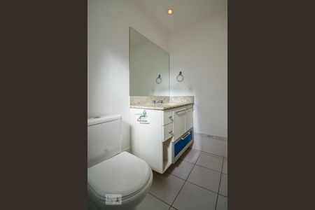 Apartamento à venda com 140m², 3 quartos e 2 vagas Apartamento à venda com 140m², 3 quartos e 2 vagasBanheiro da Suíte 1