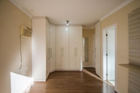 Apartamento à venda com 140m², 3 quartos e 2 vagas Apartamento à venda com 140m², 3 quartos e 2 vagasSuíte 3