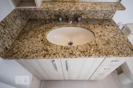 Apartamento à venda com 140m², 3 quartos e 2 vagas Apartamento à venda com 140m², 3 quartos e 2 vagasBanheiro da Suíte 3