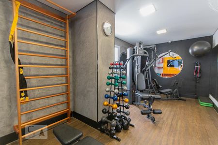 Apartamento à venda com 158m², 4 quartos e 2 vagas Apartamento à venda com 158m², 4 quartos e 2 vagasÁrea Comum - Academia