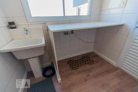 Apartamento à venda com 158m², 4 quartos e 2 vagas Apartamento à venda com 158m², 4 quartos e 2 vagasÁrea de Serviço