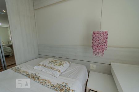 Apartamento à venda com 158m², 4 quartos e 2 vagas Apartamento à venda com 158m², 4 quartos e 2 vagasSuite 1