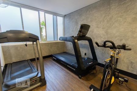 Apartamento à venda com 158m², 4 quartos e 2 vagas Apartamento à venda com 158m², 4 quartos e 2 vagasÁrea Comum - Academia