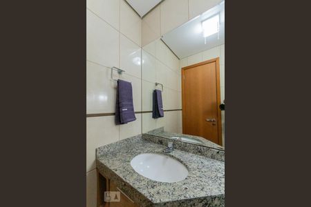 Apartamento à venda com 158m², 4 quartos e 2 vagas Apartamento à venda com 158m², 4 quartos e 2 vagasLavabo