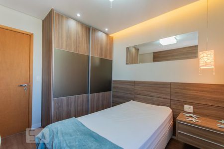 Apartamento à venda com 158m², 4 quartos e 2 vagas Apartamento à venda com 158m², 4 quartos e 2 vagasQuarto 2