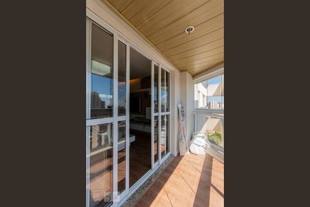 Apartamento à venda com 158m², 4 quartos e 2 vagas Apartamento à venda com 158m², 4 quartos e 2 vagasVaranda da Sala