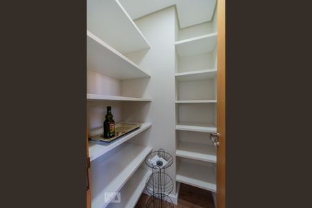 Apartamento à venda com 158m², 4 quartos e 2 vagas Apartamento à venda com 158m², 4 quartos e 2 vagasCozinha