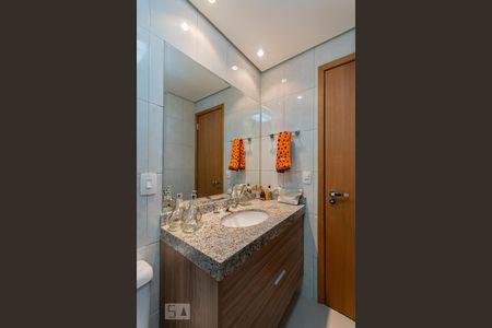 Apartamento à venda com 158m², 4 quartos e 2 vagas Apartamento à venda com 158m², 4 quartos e 2 vagasBanheiro